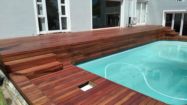 Stellenbosh hardwood Deck Frikkie Erasmus 2021