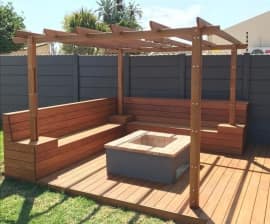 Fire pit hardwood Garapa with seating Cape Town